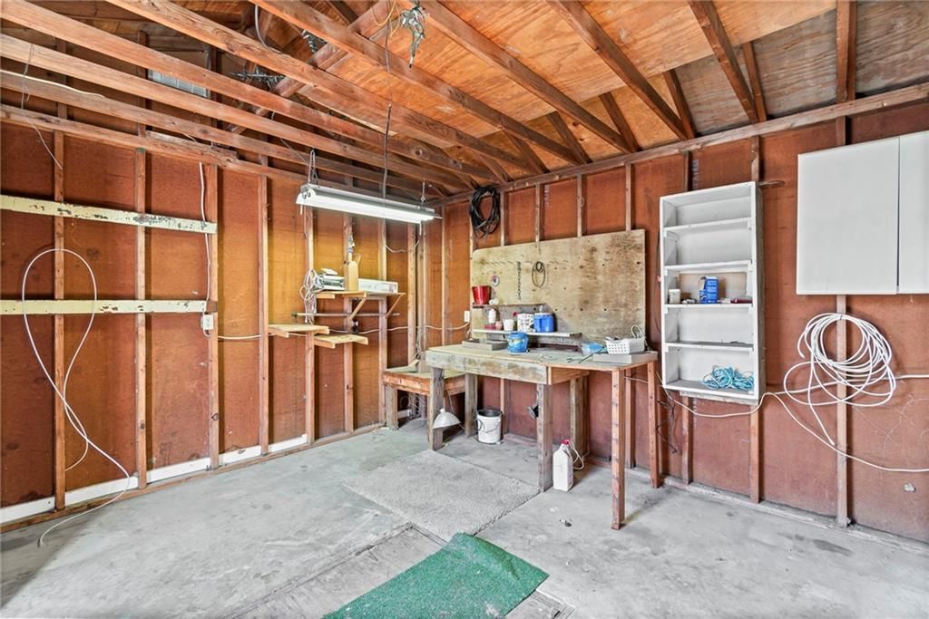 302 Sycamore Street — photo 20