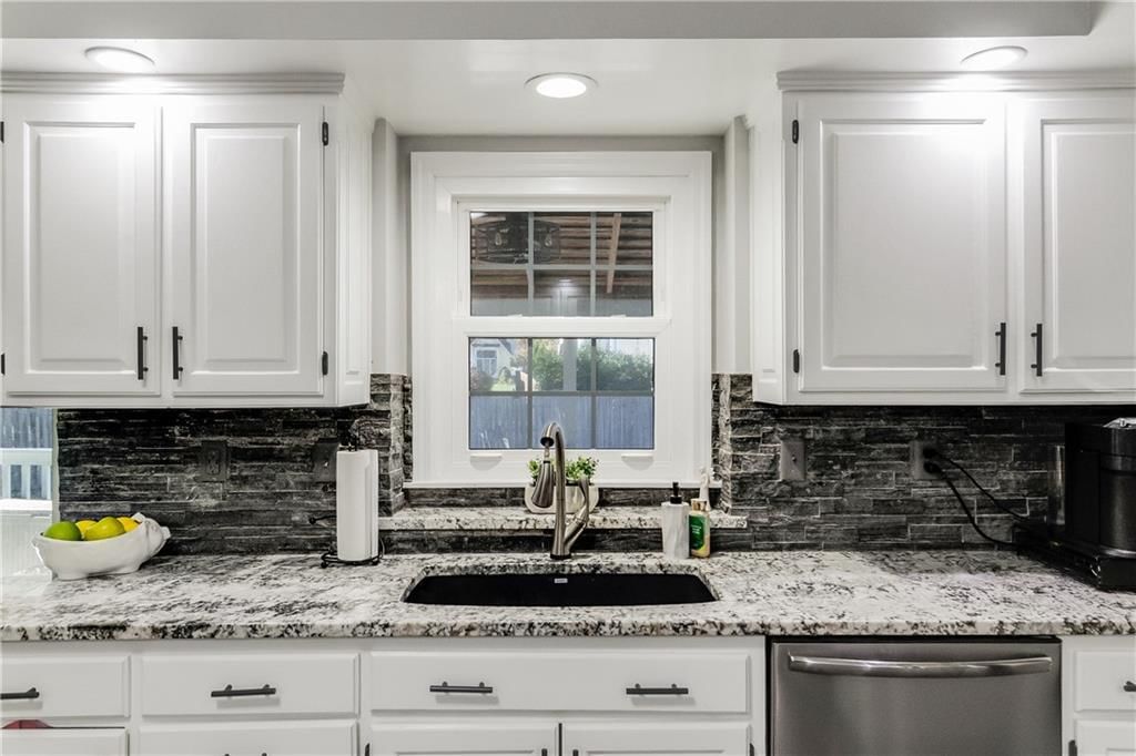 12104 Cedar Street — photo 18