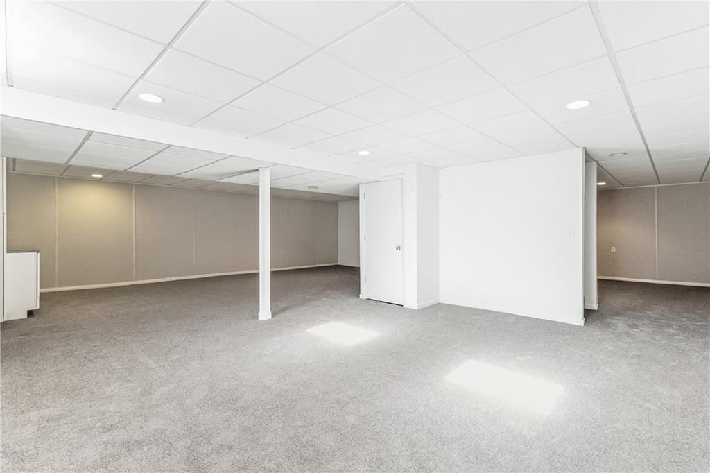 12104 Cedar Street — photo 31