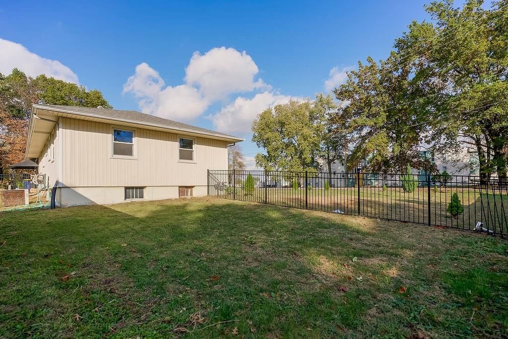11700 Troost Ave Avenue — photo 30
