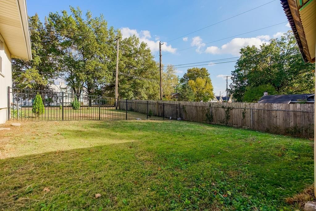 11700 Troost Ave Avenue — photo 31