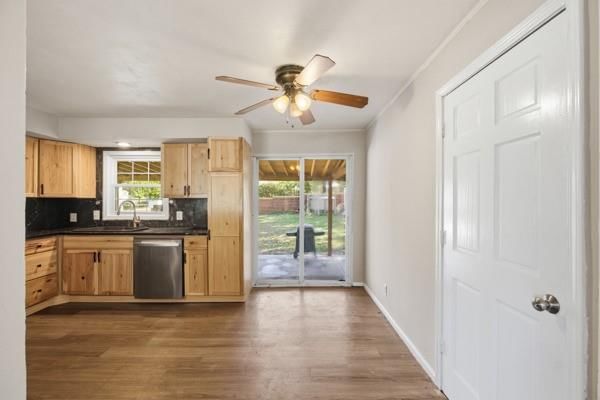 7835 Donnelly Avenue — photo 10