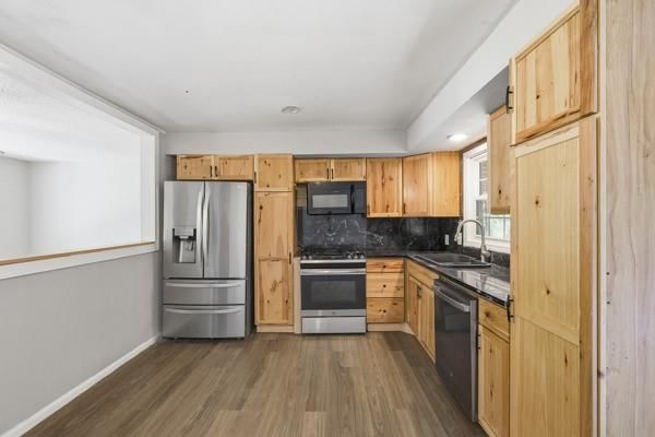 7835 Donnelly Avenue — photo 11