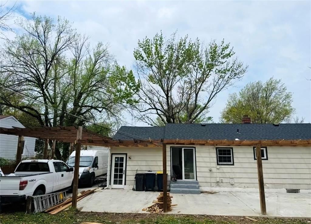 7835 Donnelly Avenue — photo 33