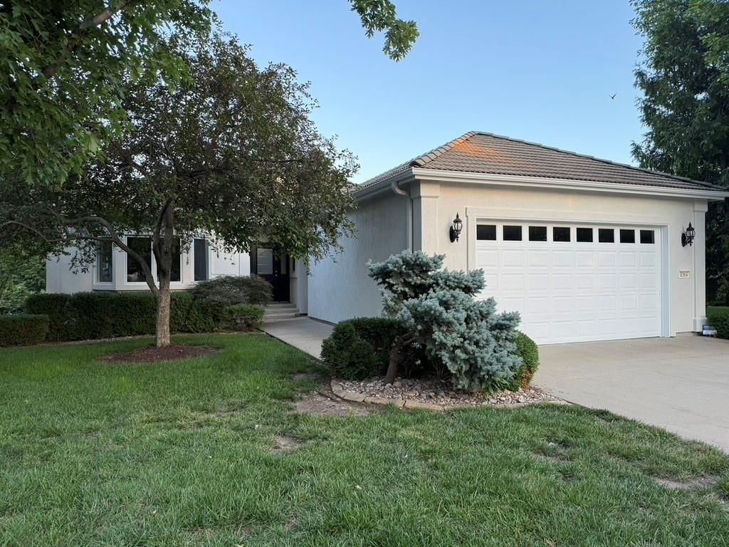 1564 Fountain Drive, Lawrence, KS