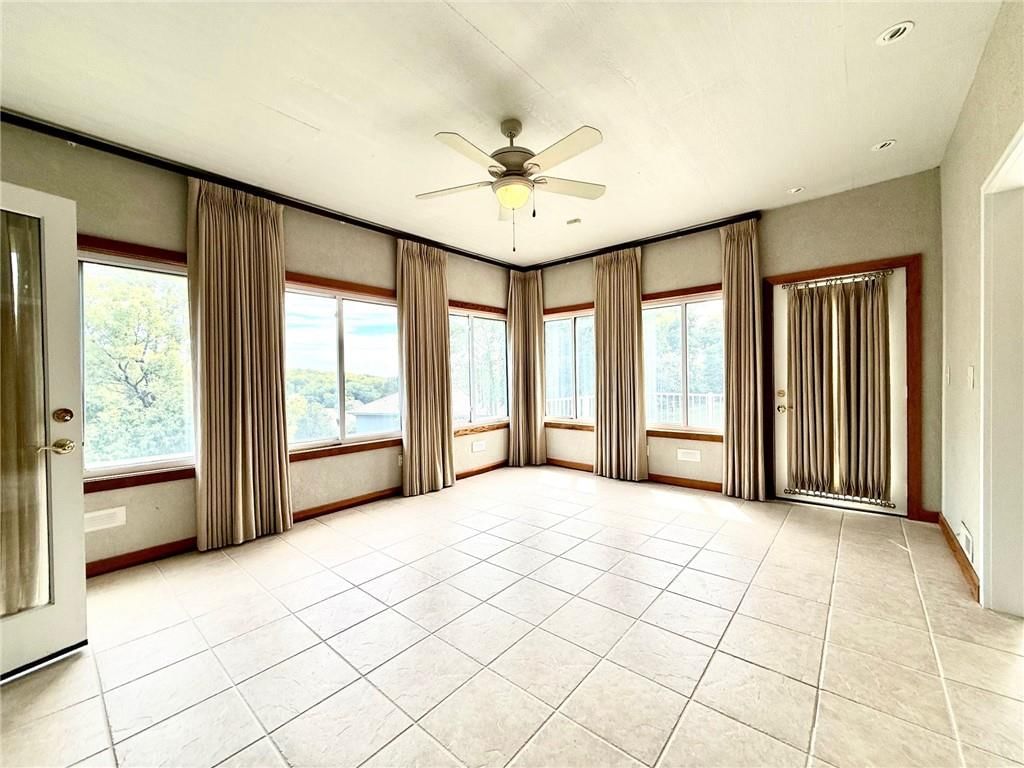 1564 Fountain Drive — photo 21
