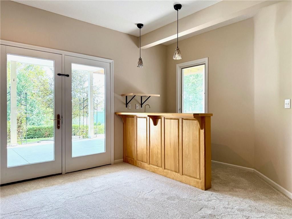 1564 Fountain Drive — photo 29