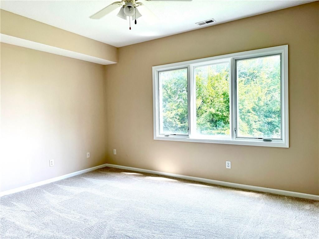 1564 Fountain Drive — photo 31