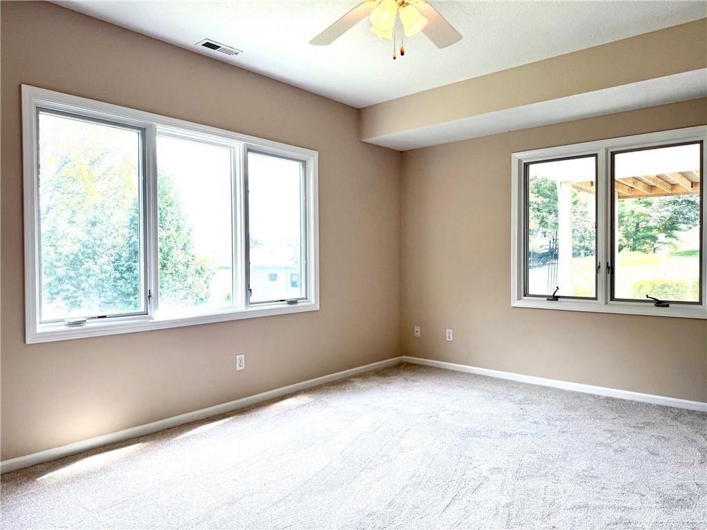 1564 Fountain Drive — photo 32