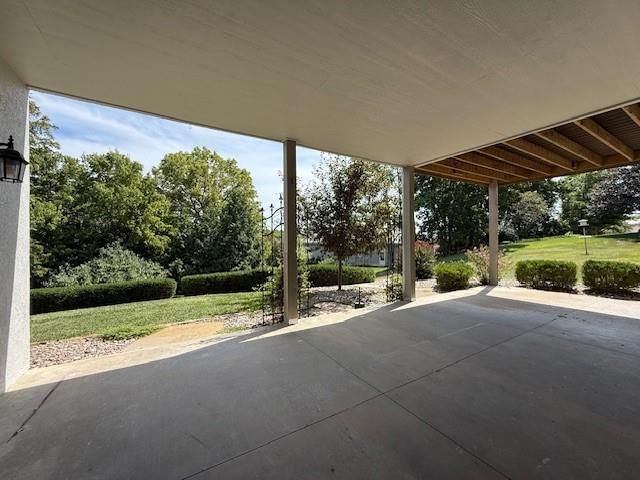 1564 Fountain Drive — photo 39