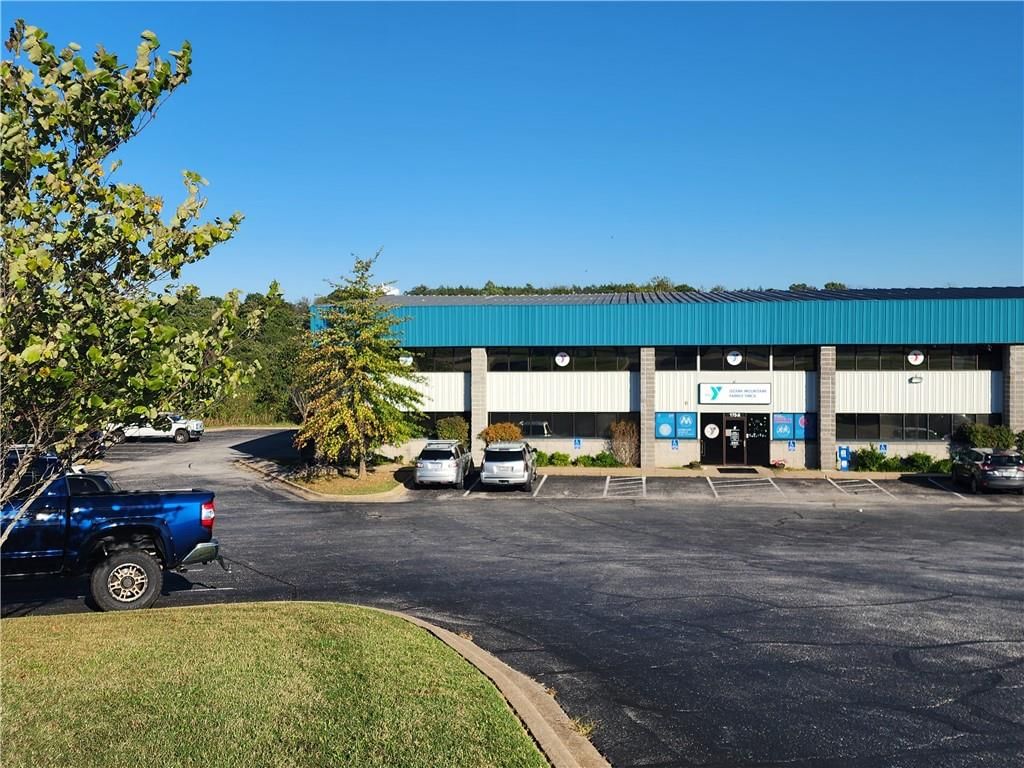 175 Industrial Park Drive — photo 2