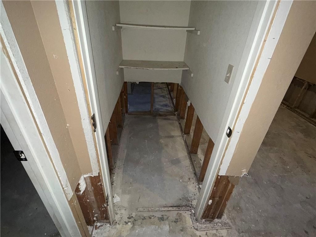 1413 COUNTRY CLUB Drive — photo 7