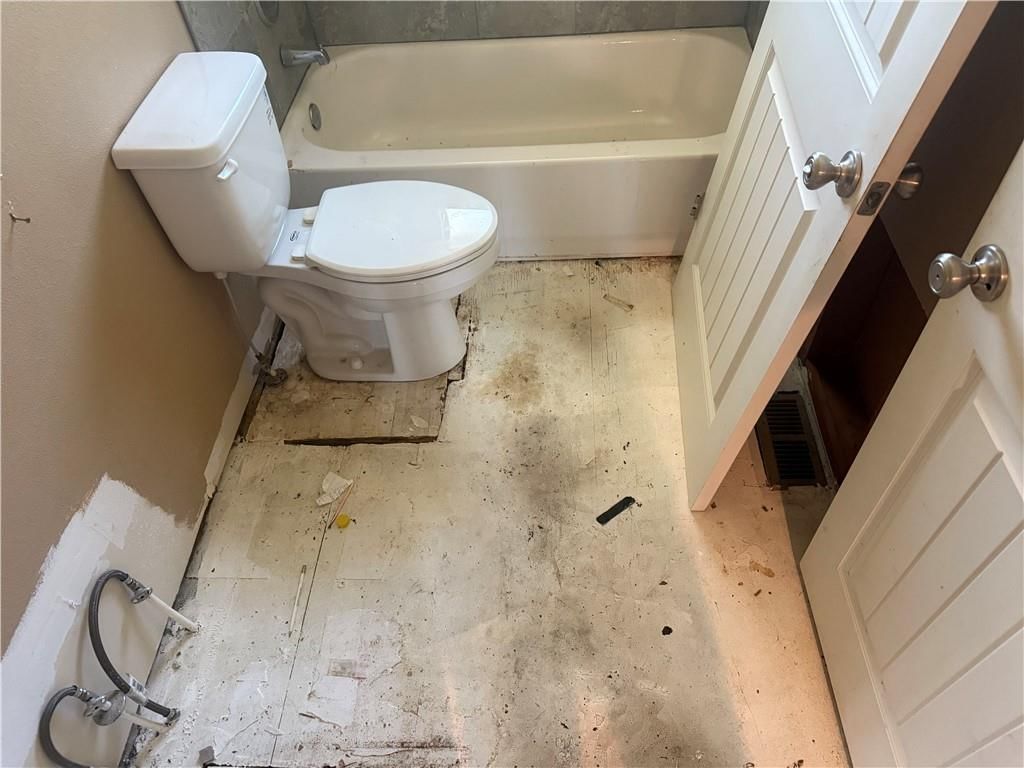 1413 COUNTRY CLUB Drive — photo 8