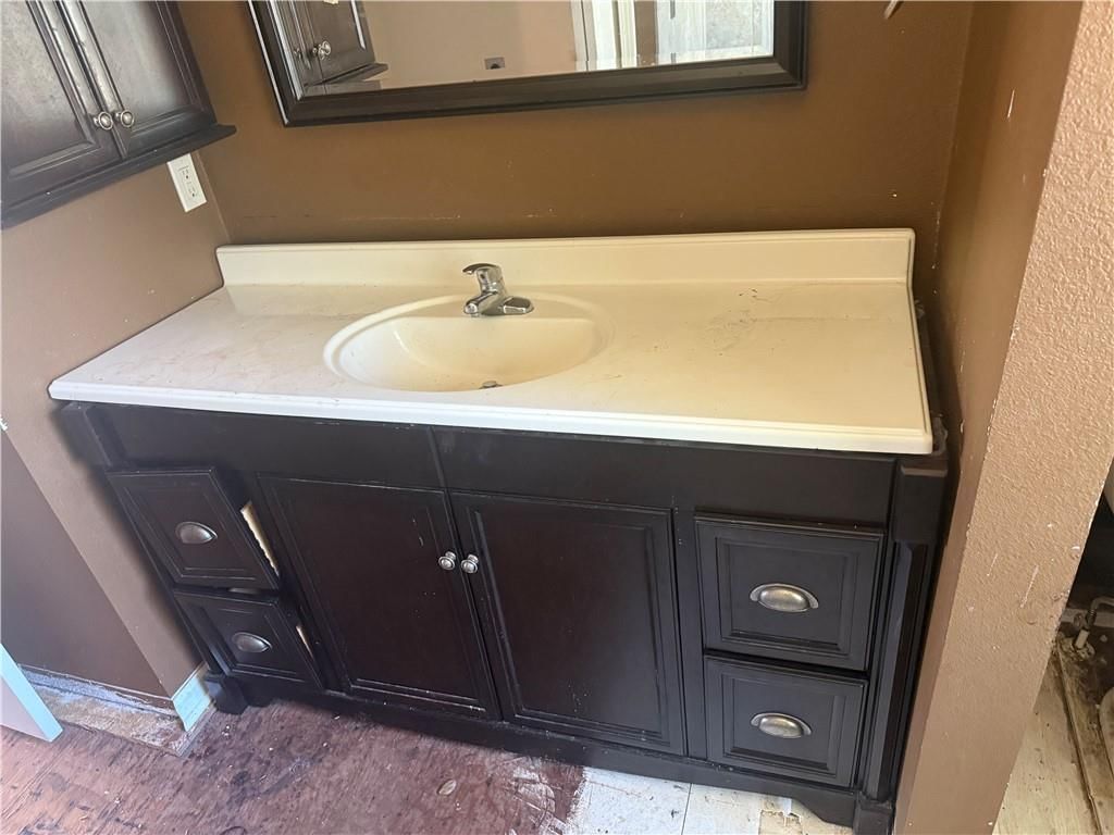 1413 COUNTRY CLUB Drive — photo 13