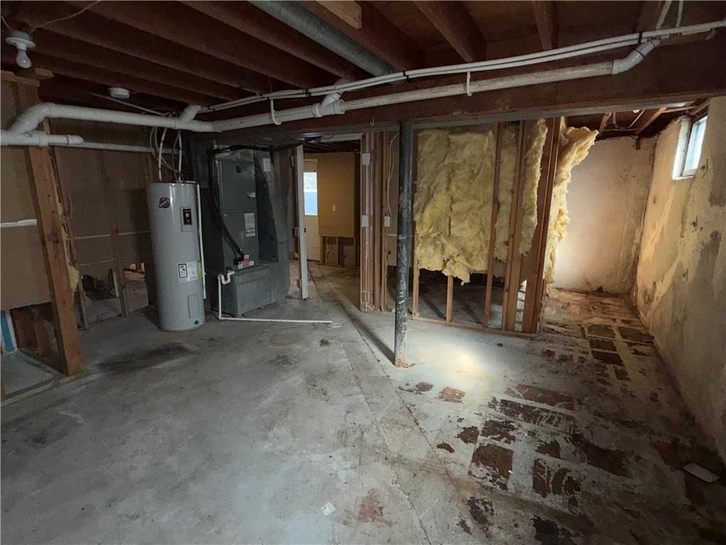 1413 COUNTRY CLUB Drive — photo 27