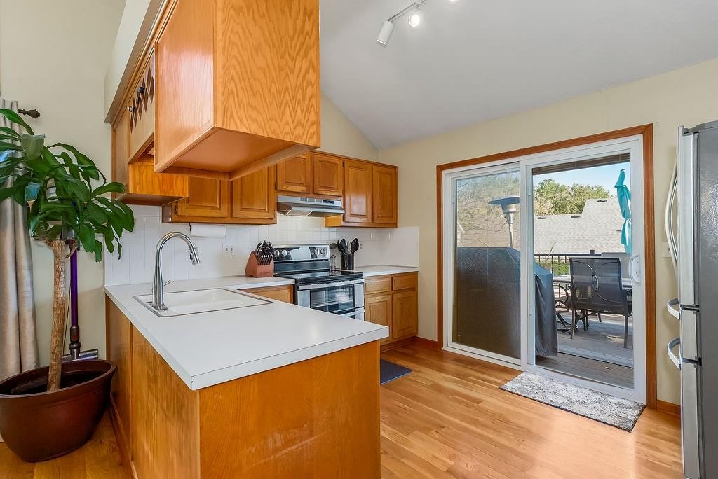 6421 Hilltop Street — photo 10