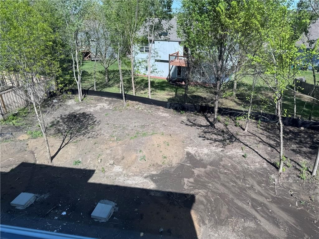 20727 Emerald Street — photo 3