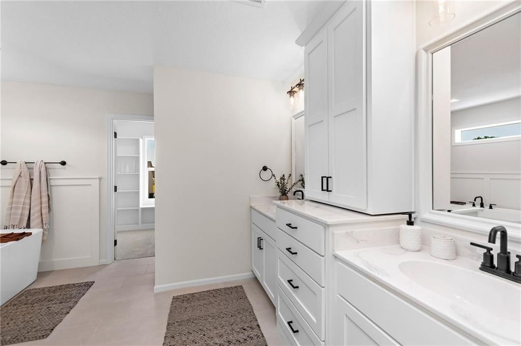 20727 Emerald Street — photo 32