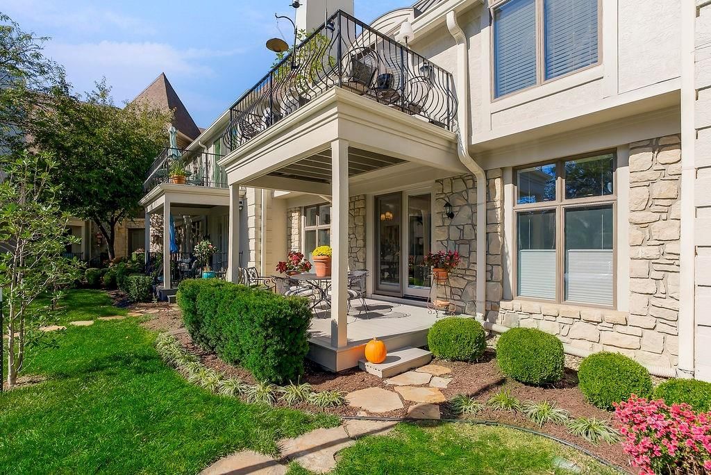 9100 Lamar Avenue, Overland Park, KS