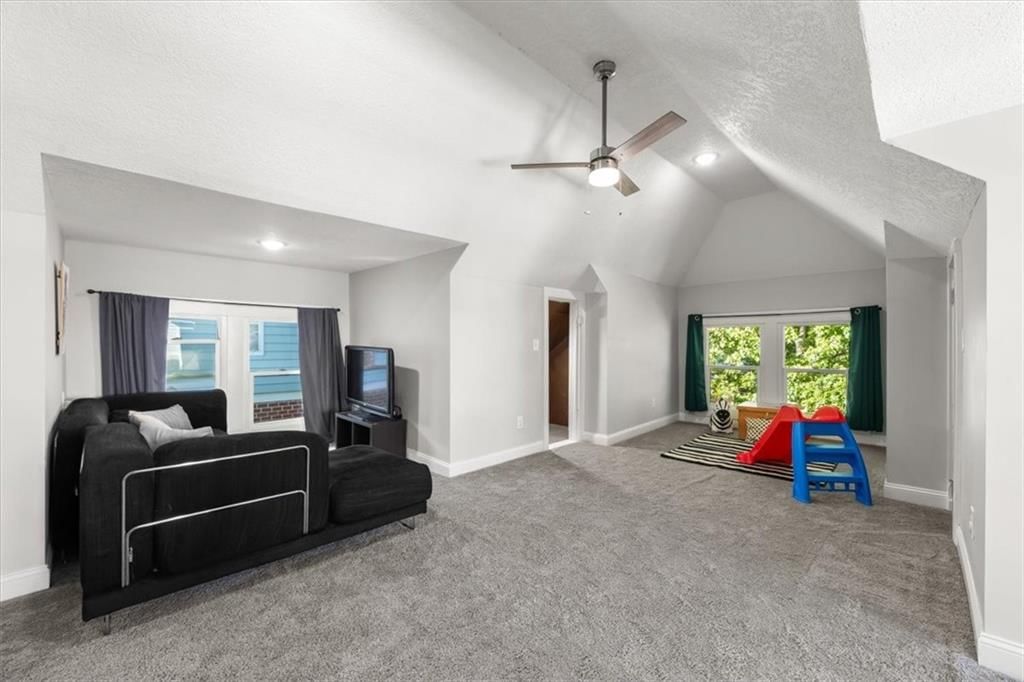 Photo 33 of 48 - 419 N 17th Street