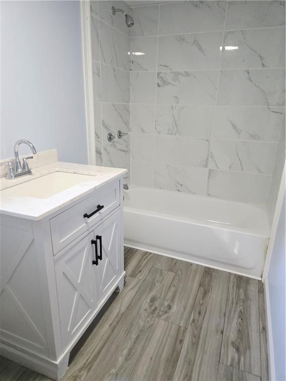 205 W 20th Street — photo 11