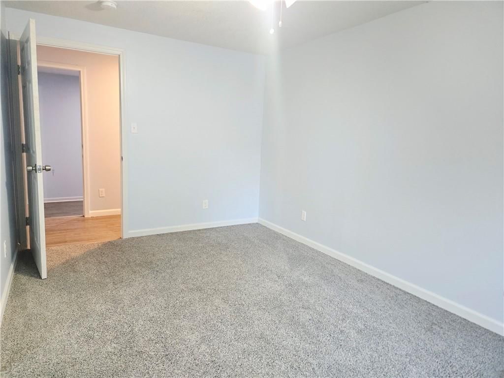 205 W 20th Street — photo 18