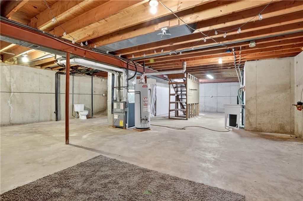 819 NE Cookingham Drive — photo 13