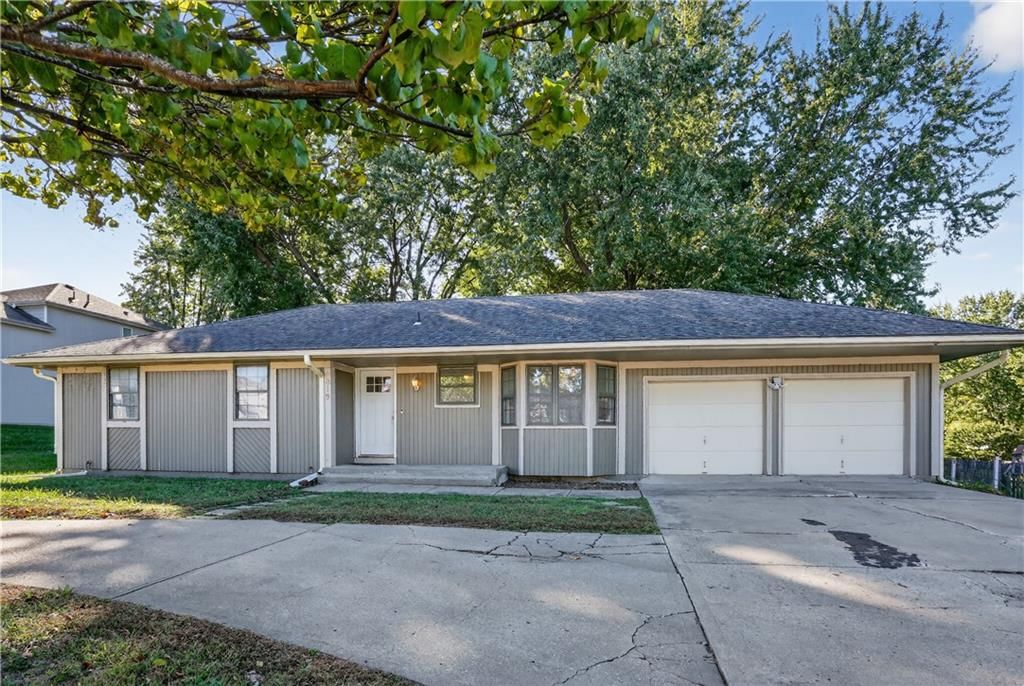 819 NE Cookingham Drive — photo 18