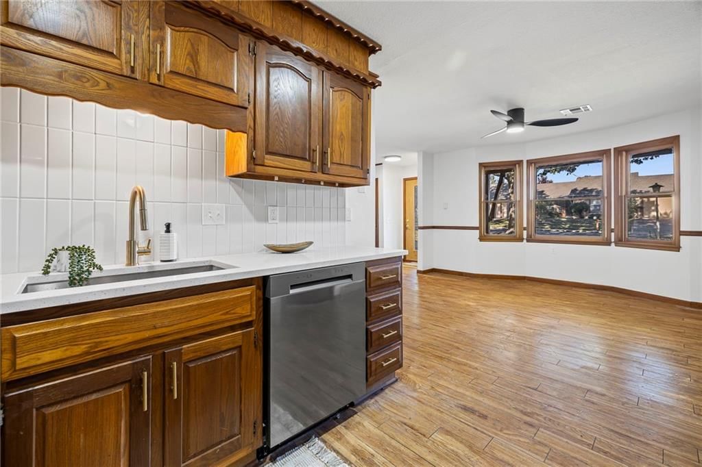 18806 Sunrise Drive — photo 14