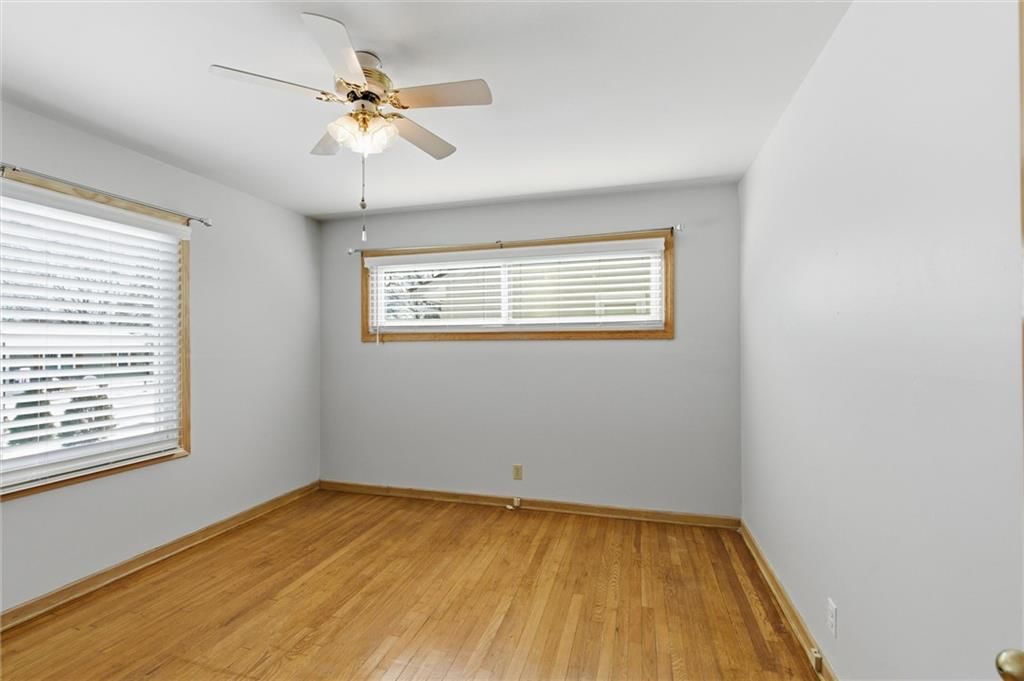 2916 S Mason Avenue — photo 14