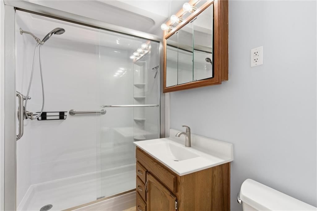2916 S Mason Avenue — photo 15