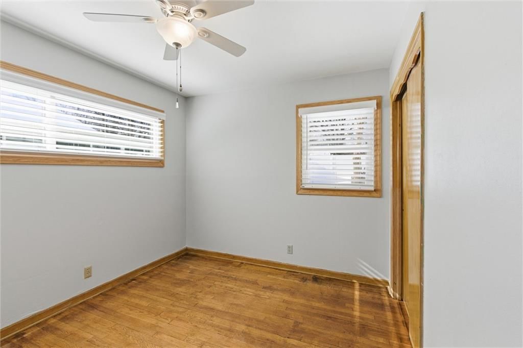 2916 S Mason Avenue — photo 16