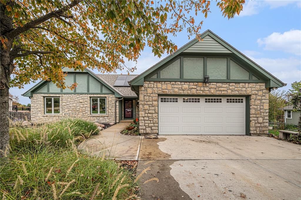 Photo 1 of 34 - 17688 157 Terrace