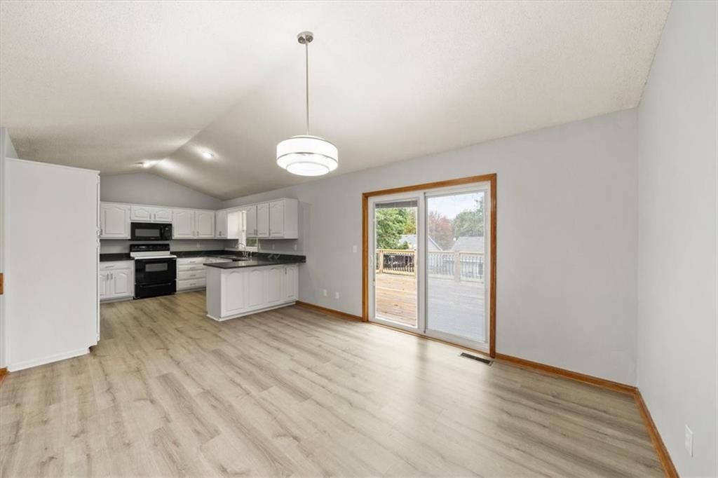 1428 N Hunter Drive — photo 5