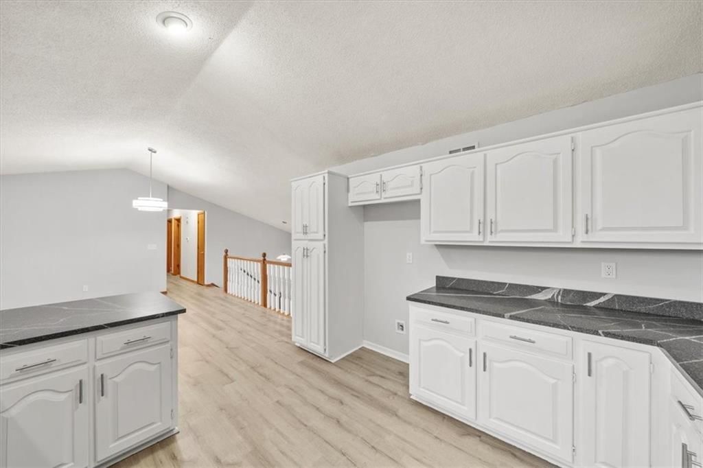 1428 N Hunter Drive — photo 12