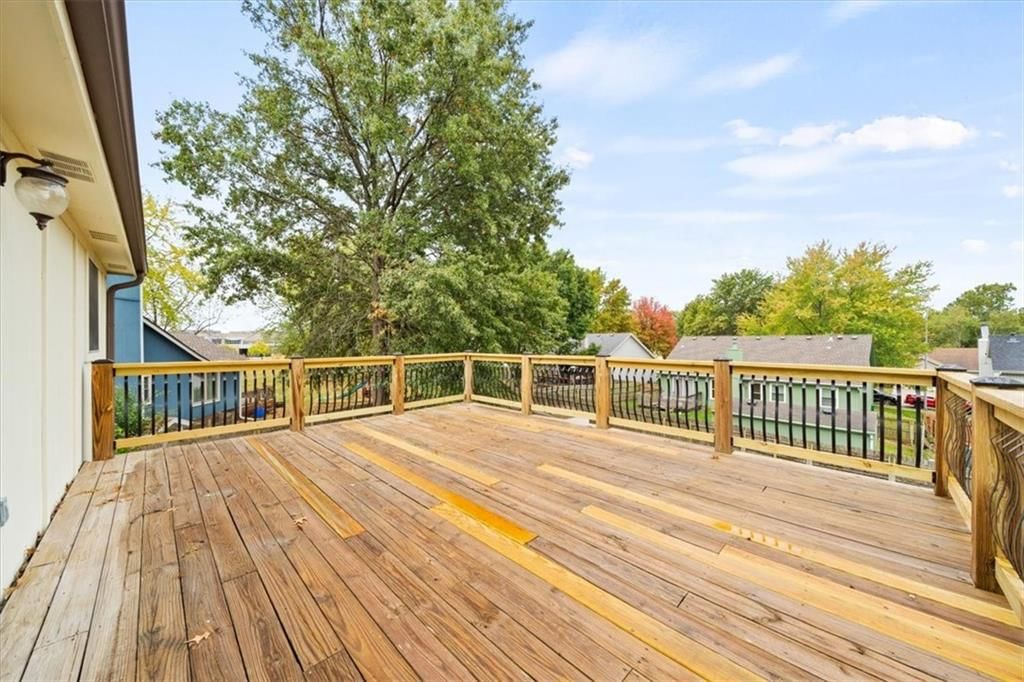 1428 N Hunter Drive — photo 25