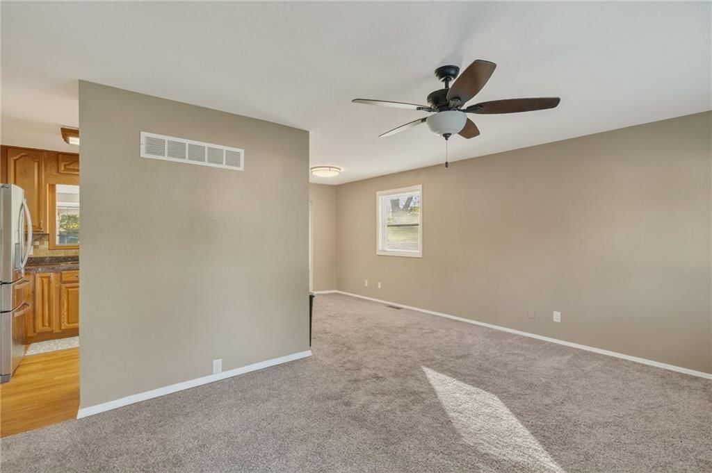 4905 N Smalley Avenue — photo 12