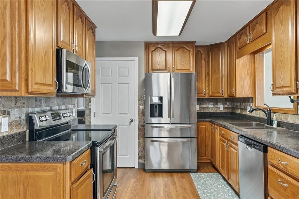 4905 N Smalley Avenue — photo 16
