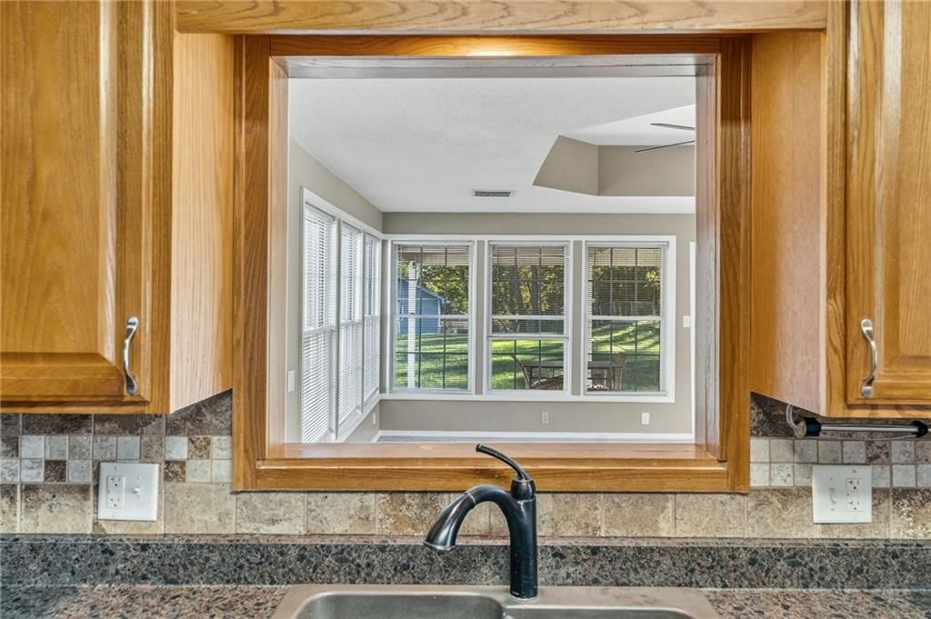 4905 N Smalley Avenue — photo 19