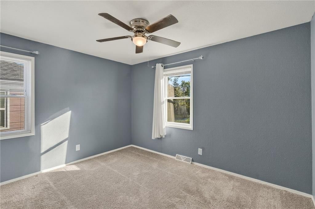 4905 N Smalley Avenue — photo 25