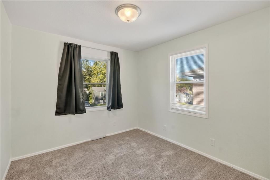 4905 N Smalley Avenue — photo 27