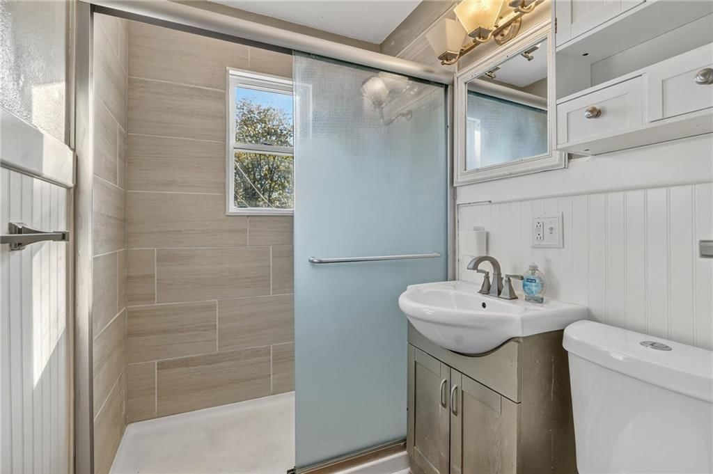 4905 N Smalley Avenue — photo 29