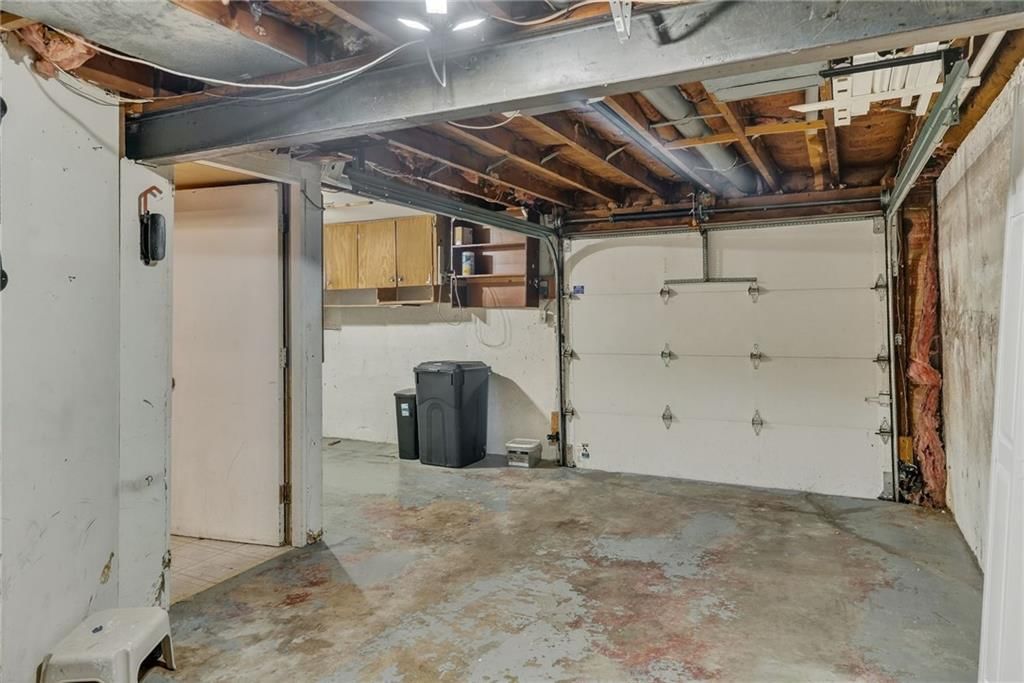 4905 N Smalley Avenue — photo 31