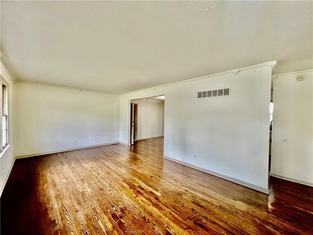 9201 E 87th Street — photo 3