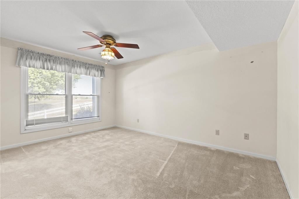 12516 E 86 Terrace — photo 16