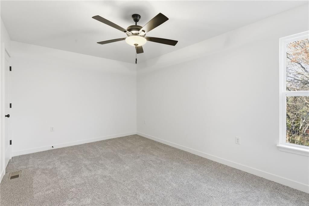 707 Mahogany Court — photo 17
