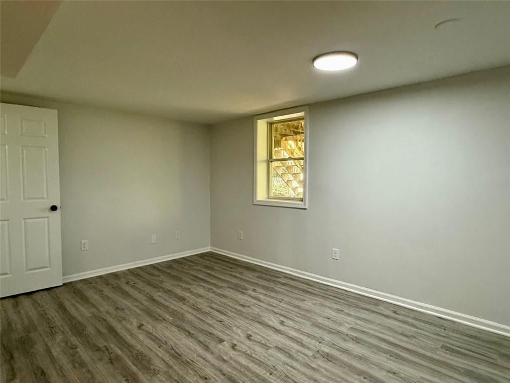 Photo 21 of 25 - 5817 N Lenox Avenue