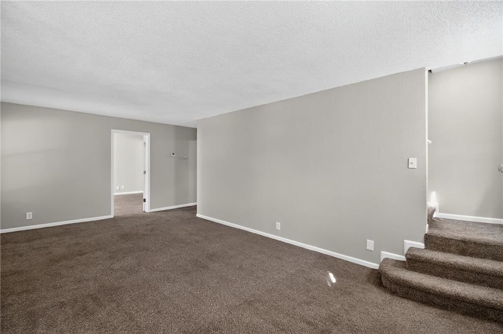 3906 Windsor Avenue — photo 7