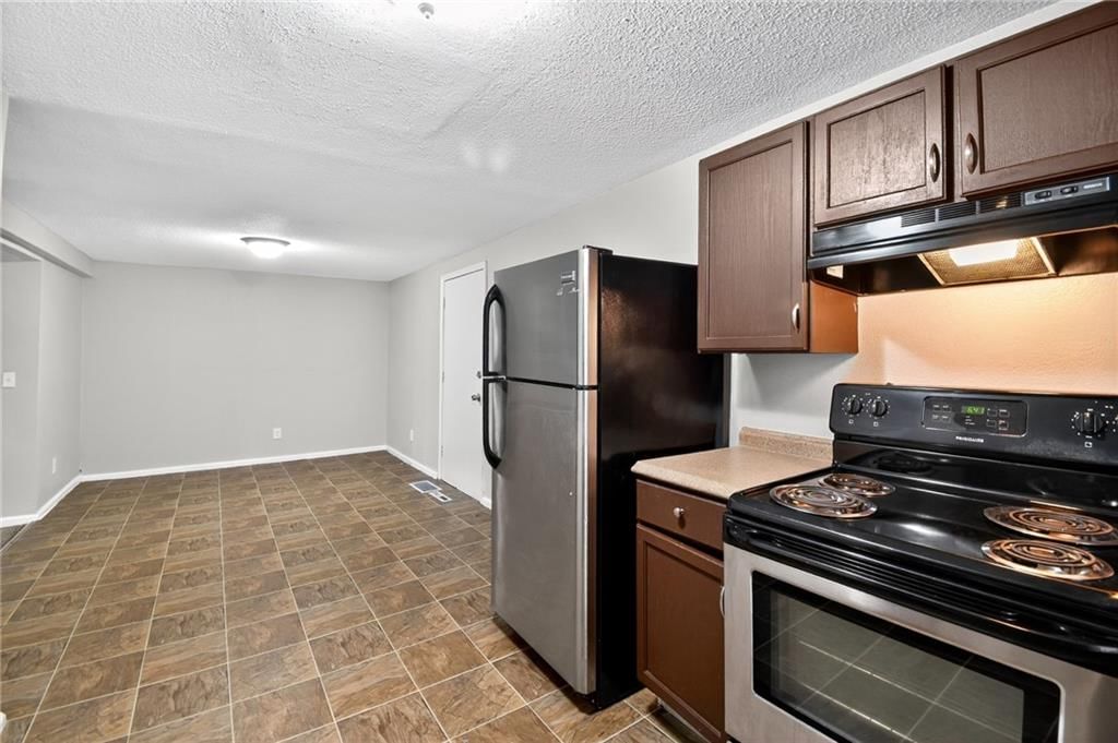 3906 Windsor Avenue — photo 14