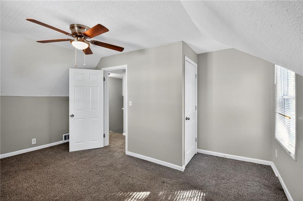 3906 Windsor Avenue — photo 22